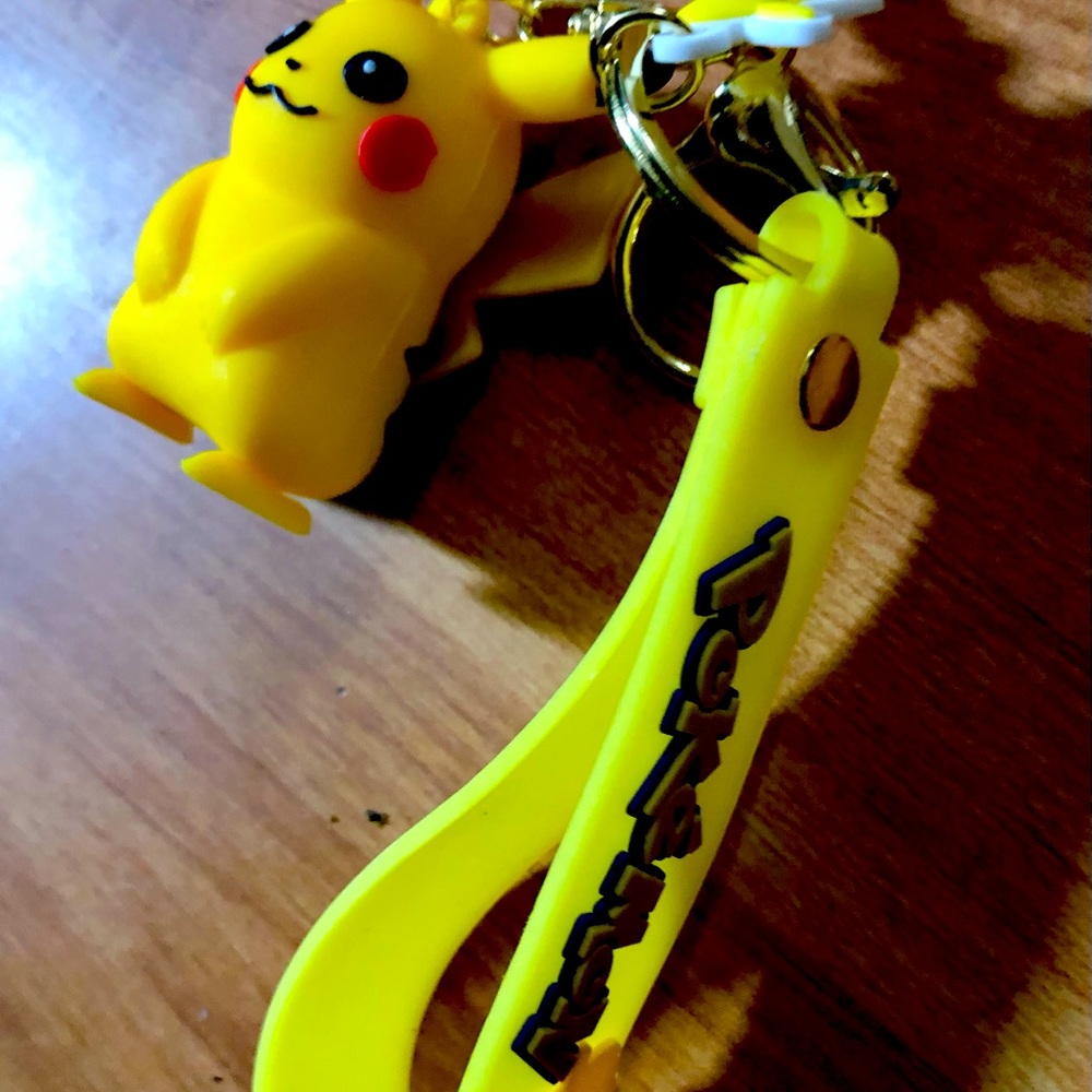 Pikachu 3D Keychain Pokémon - Picture 2 of 3